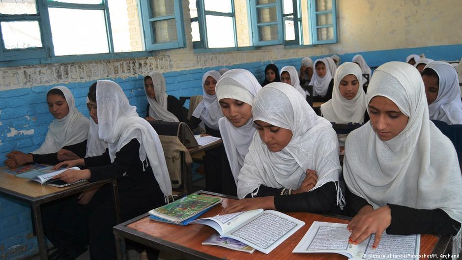 روز بین‌المللی معارف؛ عفو بین‌الملل از طالبان خواست مکاتب را به روی دختران باز کنند